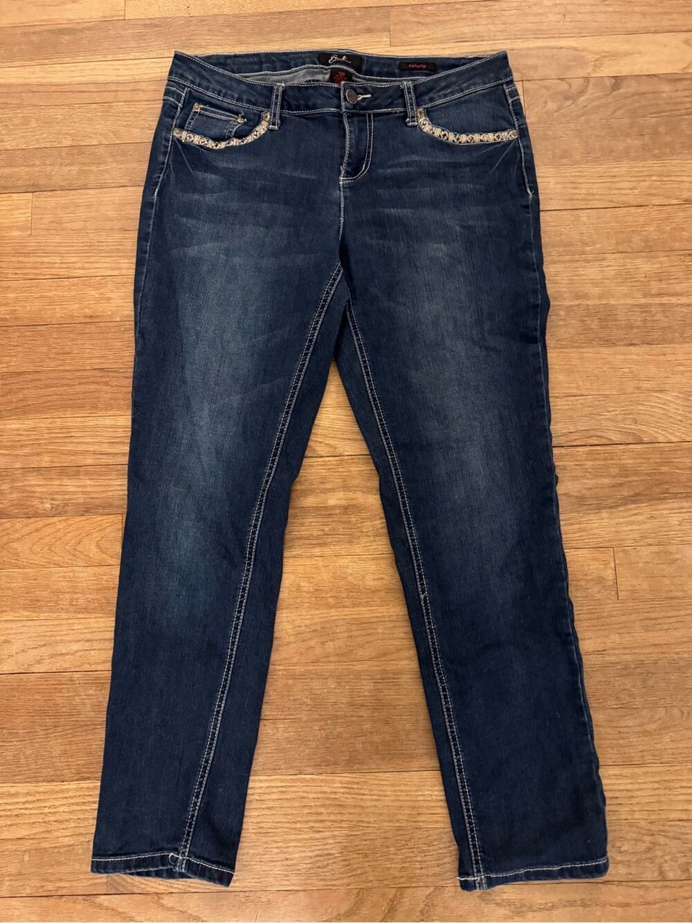 Earl Jeans Women's Blue Skinny Jeans - Size 12P
b90